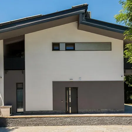 за гости крайморие парк Maison d'hôtes