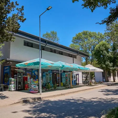 за гости крайморие парк * Burgas